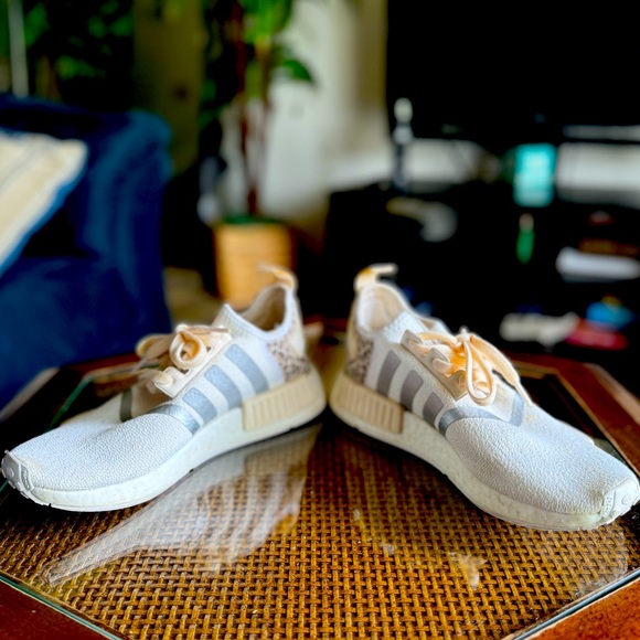 Adidas NMD R1 - Picture 1 of 5